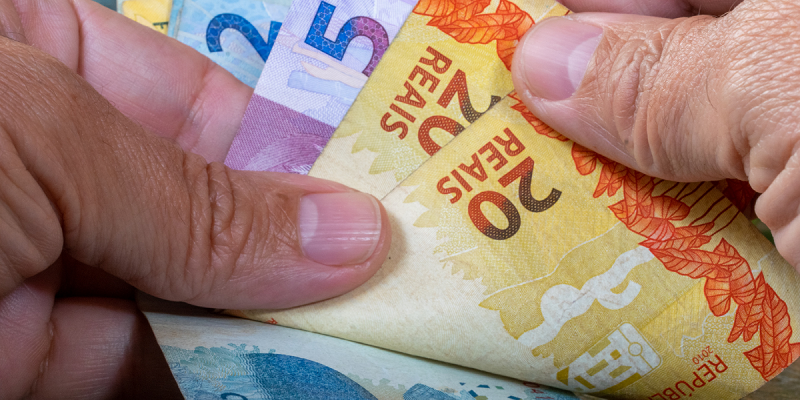 Governo inicia pagamento dos servidores nesta terça-feira