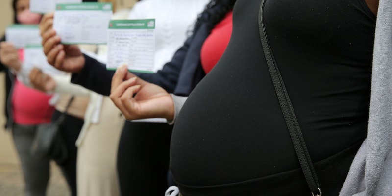 Câmara aprova retorno de gestantes vacinadas ao trabalho presencial