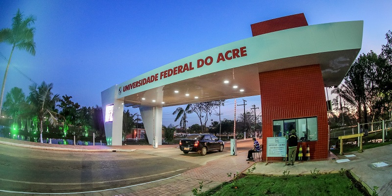 Ufac abre edital de mestrado em ensino de Ciências e Matemática