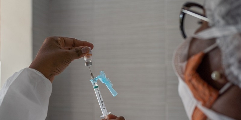 Em Rio Branco, 35% da população ainda não completou esquema vacinal contra covid-19