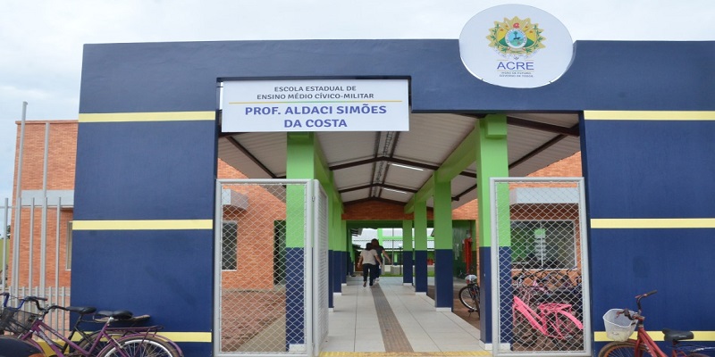 Segundo grupo de alunos do estado retomam aulas presenciais