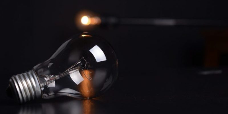 “Corte” de energia por débitos antigos. Pode ou não pode?