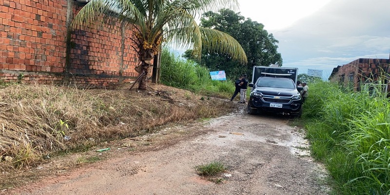 Mulher é encontrada morta em beco no bairro Raimundo Melo