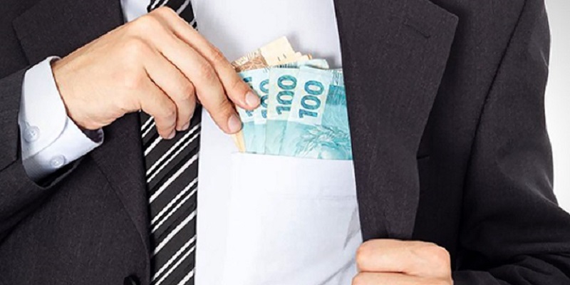 Salário do governador, secretários e vice não terão reajuste em 2022