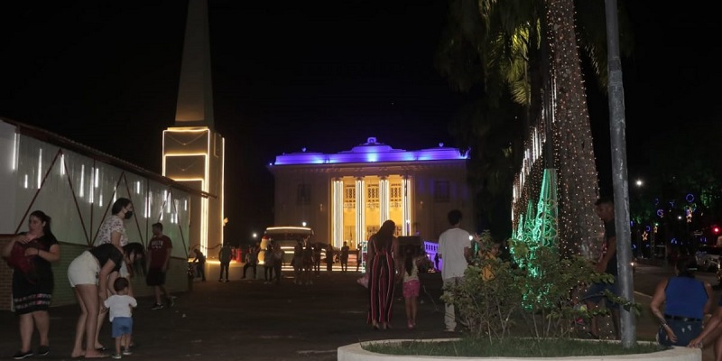 Governo do Acre inaugura decoração natalina neste domingo