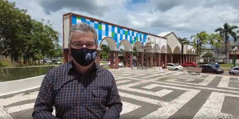 Jorge Viana denuncia pintura no Parque da Maternidade