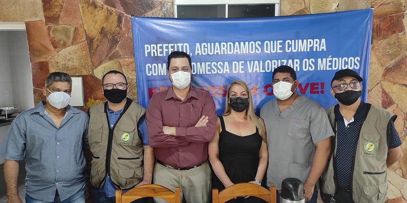 Em Rio Branco, médicos vão manter greve por tempo indeterminado