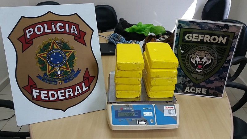 Dois homens são presos com 10 kg de cocaína na BR-317, no Acre