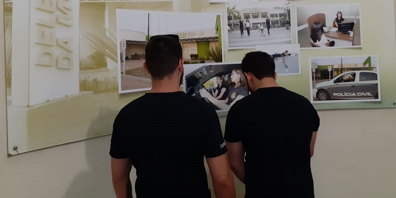 Homem investigado por arremessar companheira de veículo é preso