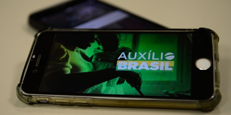 Caixa Econômica paga Auxílio Brasil para beneficiários com NIS final 2