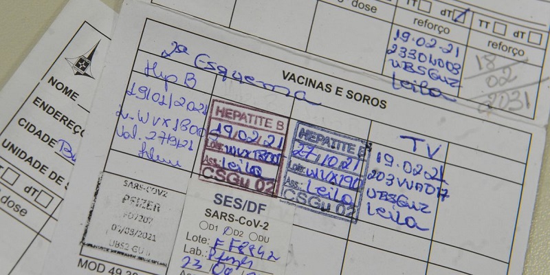 Intervalo da 3ª dose da vacina contra covid-19 será de quatro meses