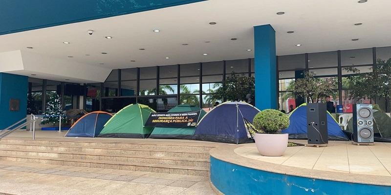 Policiais Penais decidem encerrar manifestação em frente à Aleac