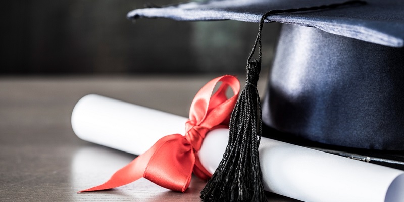 Acadêmica é indenizada em R$ 6 mil por demora na entrega do diploma