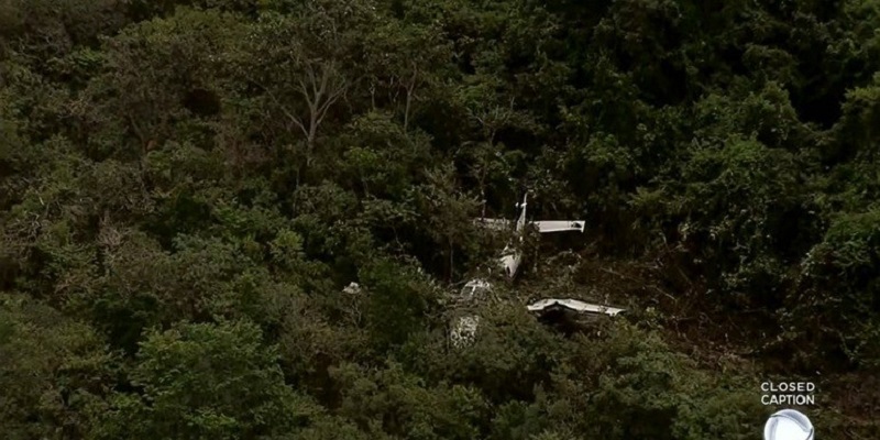 Avião com cinco pessoas cai na fazenda do ex-piloto Nelson Piquet