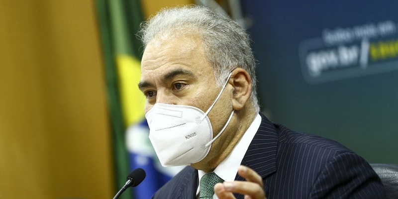 Governo reduz para 7 dias isolamento de pacientes com covid-19