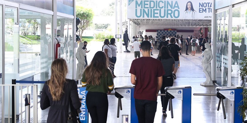 Provas do Enem serão reaplicadas nos dias 9 e 16 de janeiro de 2022