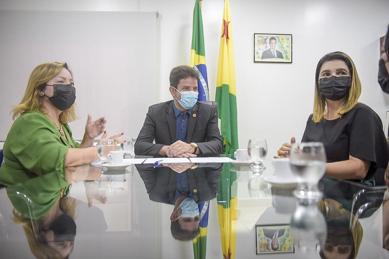 Governo do Acre nomeia 15 novos defensores públicos para o estado