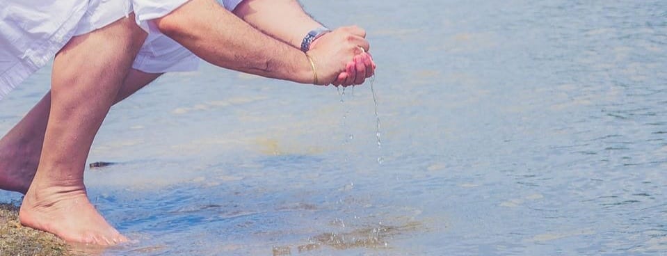 NÃO, NÃO VOU POR AÍ! SÓ VOU POR ONDE ME LEVAM MEUS PRÓPRIOS PASSOS…