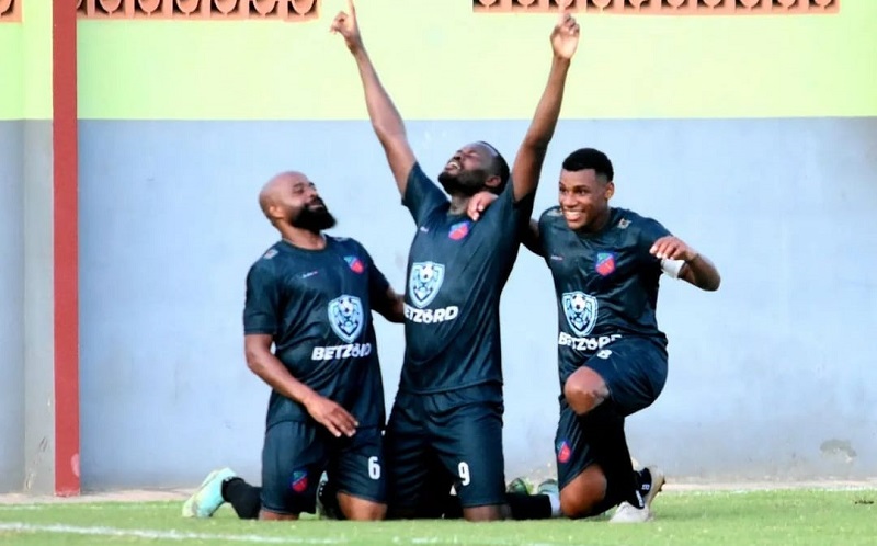 Humaitá sobra na estreia e goleia Independência no Campeonato Acreano