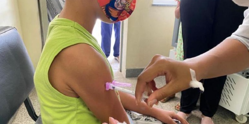 Menos de 20% das crianças de 5 a 11 anos foram vacinadas no Brasil