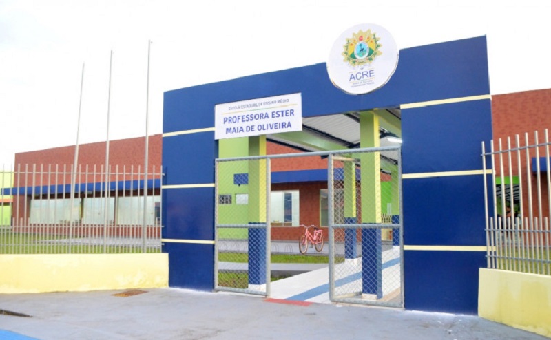 Diante da greve dos professores do Acre início do ano letivo é adiado