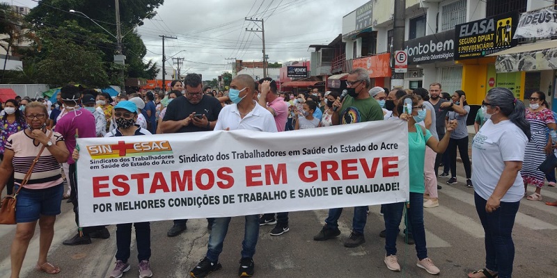 Servidores da saúde realizaram manifestação em frente ao Pronto Socorro de Rio Branco