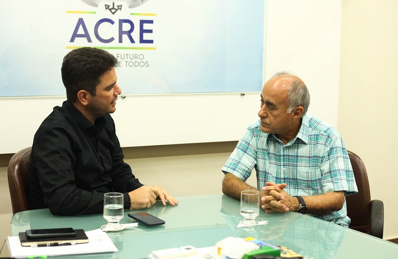 Em cerimônia com o presidente, governador e prefeito se desentendem