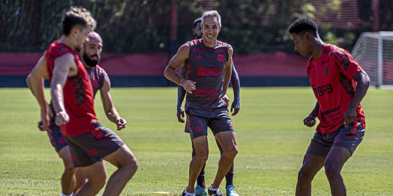 Técnico e mais dez jogadores do Fla nunca enfrentaram o Vasco
