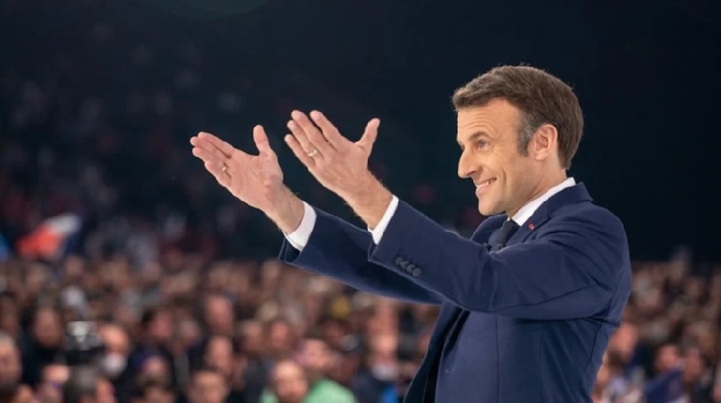 Emmanuel Macron é reeleito presidente da França