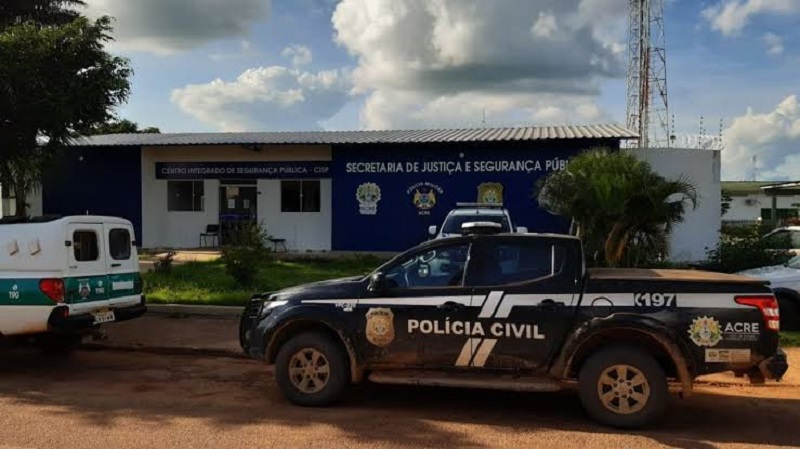 Em Acrelândia, criança corre até a polícia para pedir socorro a mãe