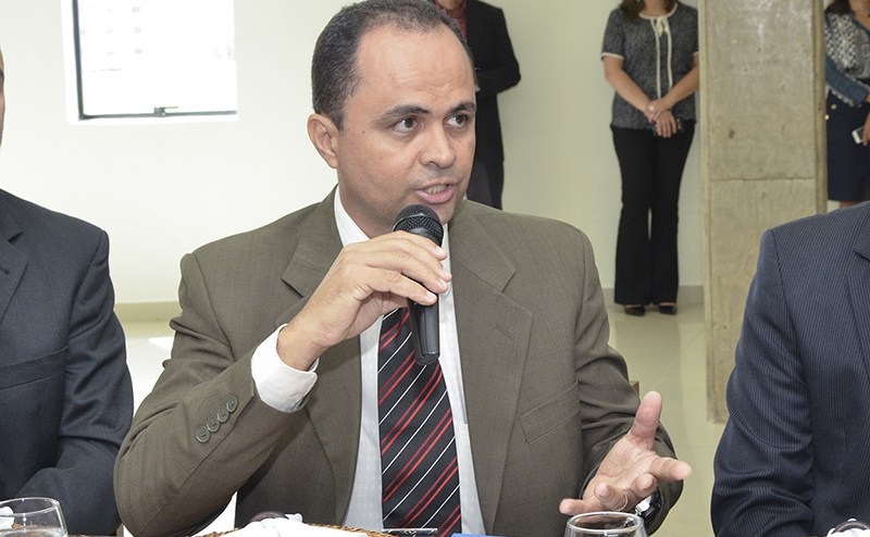 Desembargador autoriza veiculação de matéria envolvendo delegados