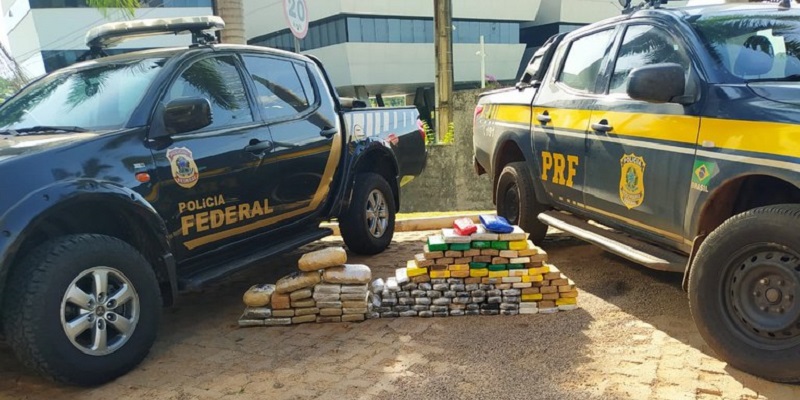 Veículo é apreendido com 130 kg de drogas na BR-317, no Acre