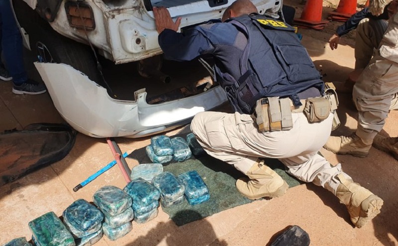 Polícia Rodoviária Federal apreende 43kg de cocaína em Rio Branco