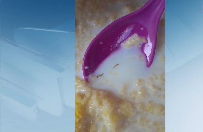 Em Rio Branco, alunos encontram larvas em merenda escolar