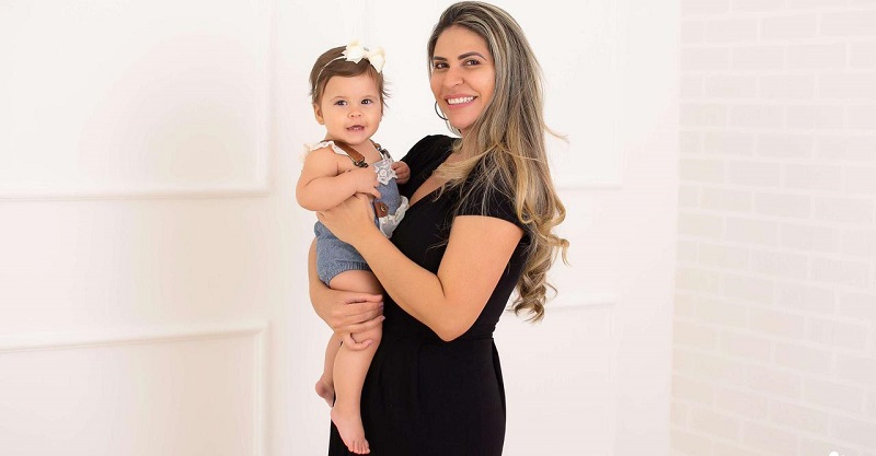 No Acre, mulher com diagnóstico de infertilidade comemora dia das mães