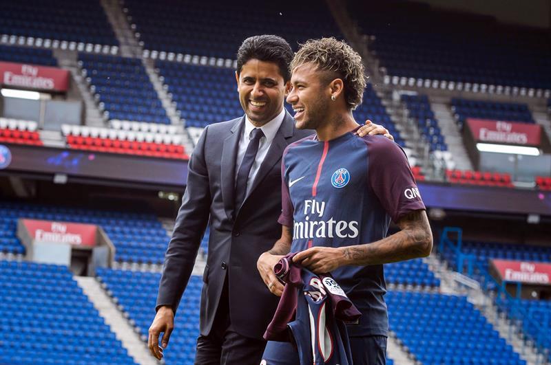 A triste realidade de Neymar. Esquecido pelos gigantes europeus, sem saída, seguirá no PSG