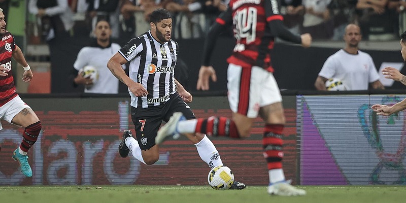 Copa do Brasil: Hulk desequilibra e Atlético-MG derrota Flamengo