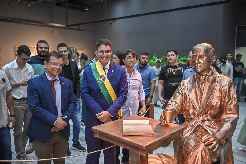 Exposição sobre a emancipação do Acre ocorre na Galeria de Arte Juvenal Antunes no aniversário do Estado