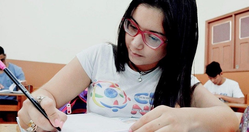 Centro de Línguas abre edital de 900 vagas em diversos idiomas