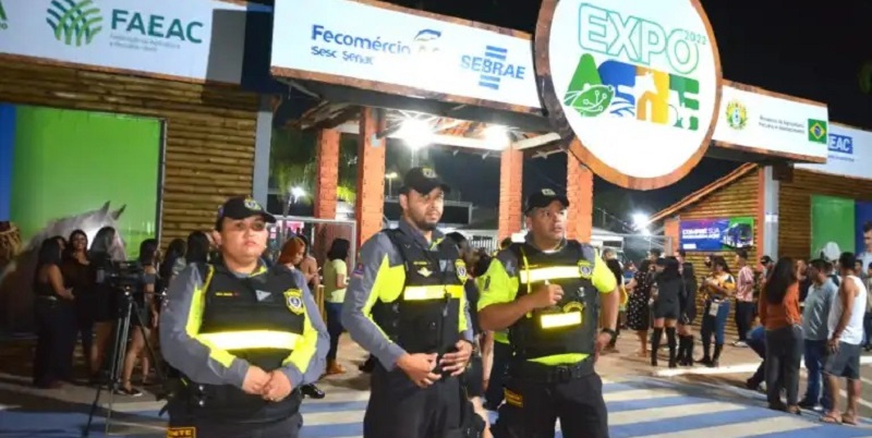 Rio Branco disponibiliza ônibus extra até às 3h para facilitar acesso à Expoacre