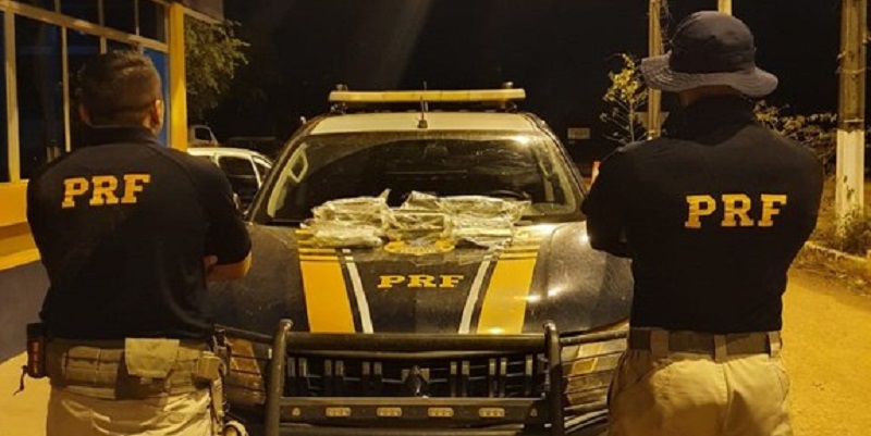 Homem é preso transportanto mais de 7kg de skunk na BR-317, em Senador Guiomard