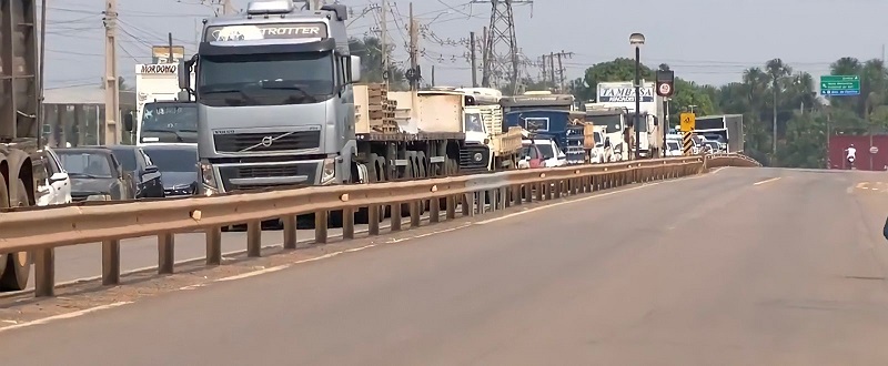 Moradores do Santa Inês fecham BR-364 nesta quinta-feira em busca de melhorias no bairro