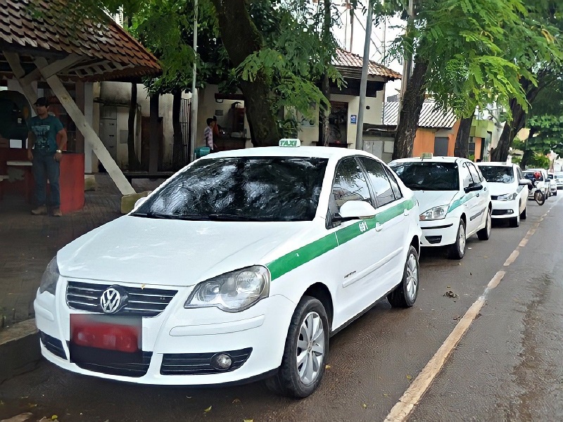 Prefeitura de Rio Branco revoga decreto de regulamentação dos táxis compartilhados