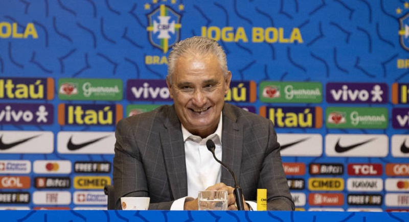 Tite vai acompanhar Corinthians X Flamengo pela Libertadores
