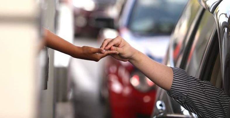 Candidatos denunciam cobrança de pedágio em bairros de Rio Branco