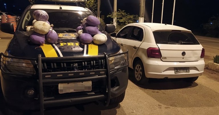 Duas pessoas são presas com mais de 22kg de drogas em Acrelândia