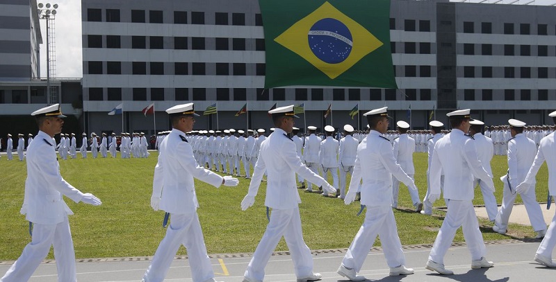 Marinha abre processo seletivo para oficiais temporários