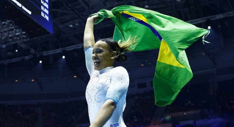 É ouro! Rebeca Andrade vence o individual geral no Mundial de Ginástica Artística