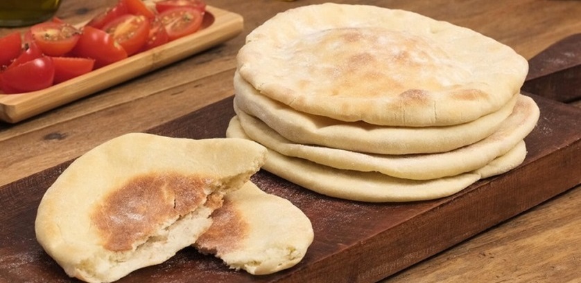 Aprenda a fazer o tradicional pão sírio