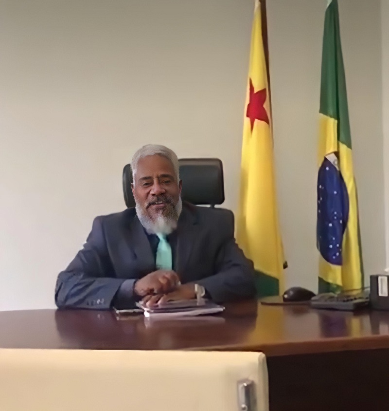 Suplente José Teixeira assume temporariamente como Senador da República pelo Acre